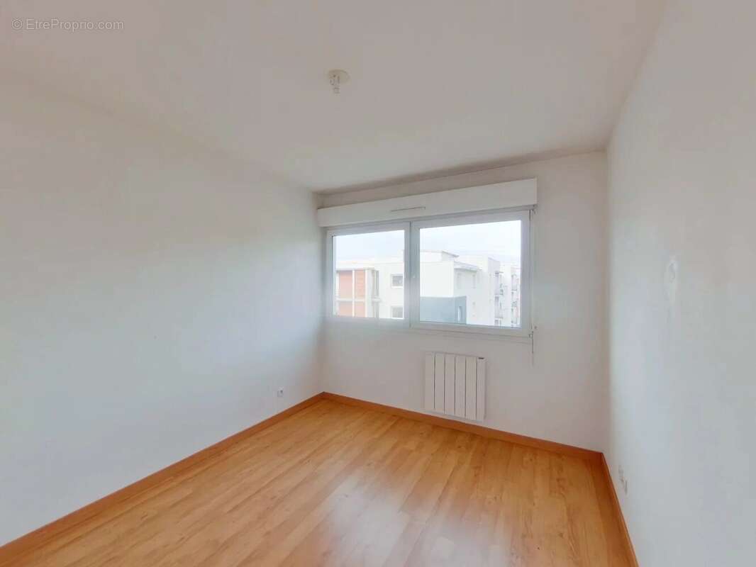 Appartement 69 m² à Saint-Priest-En-Jarez  - photo 6