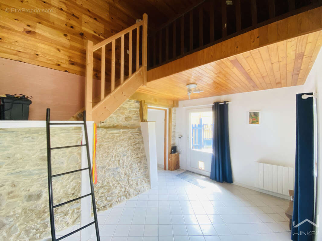 Maison à CARENTOIR