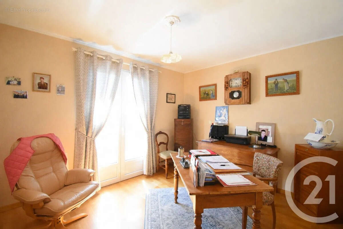 Maison 128 m² à Cusset  - photo 5