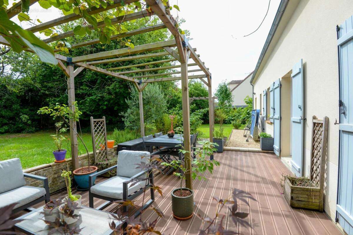 Maison à MONTIGNY-SUR-LOING