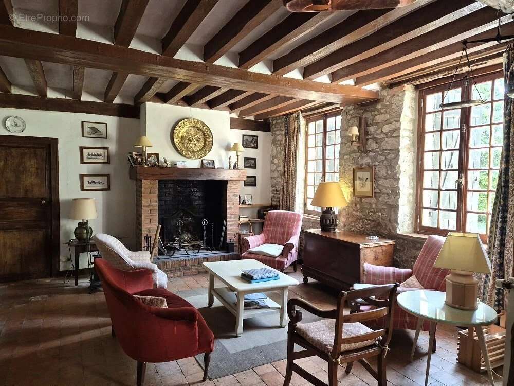 Maison à BOISCOMMUN