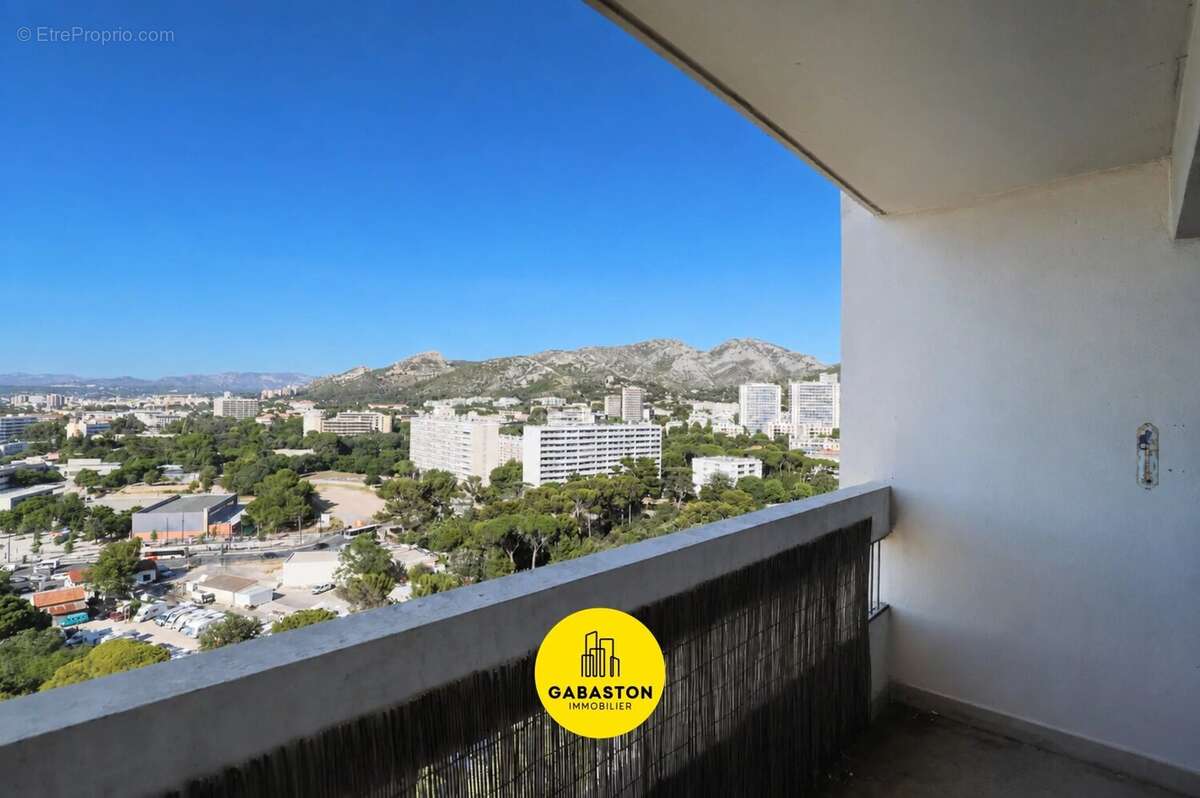 Appartement à MARSEILLE-9E