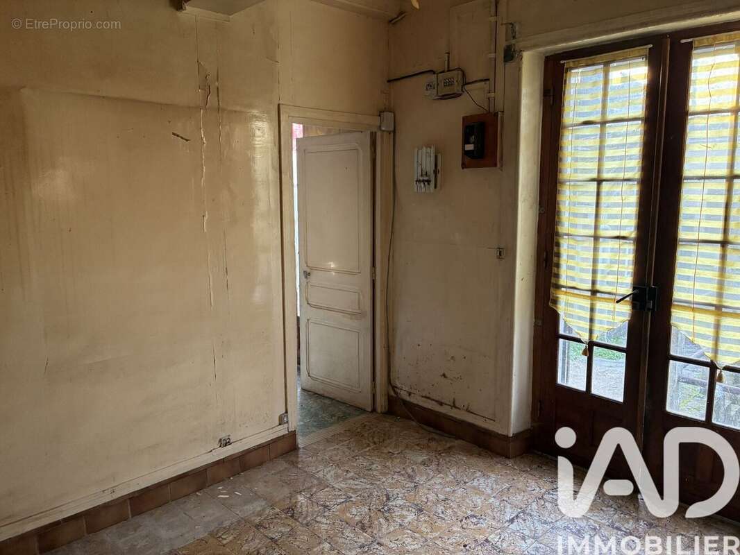 Photo 5 - Maison à AZAY-LE-FERRON