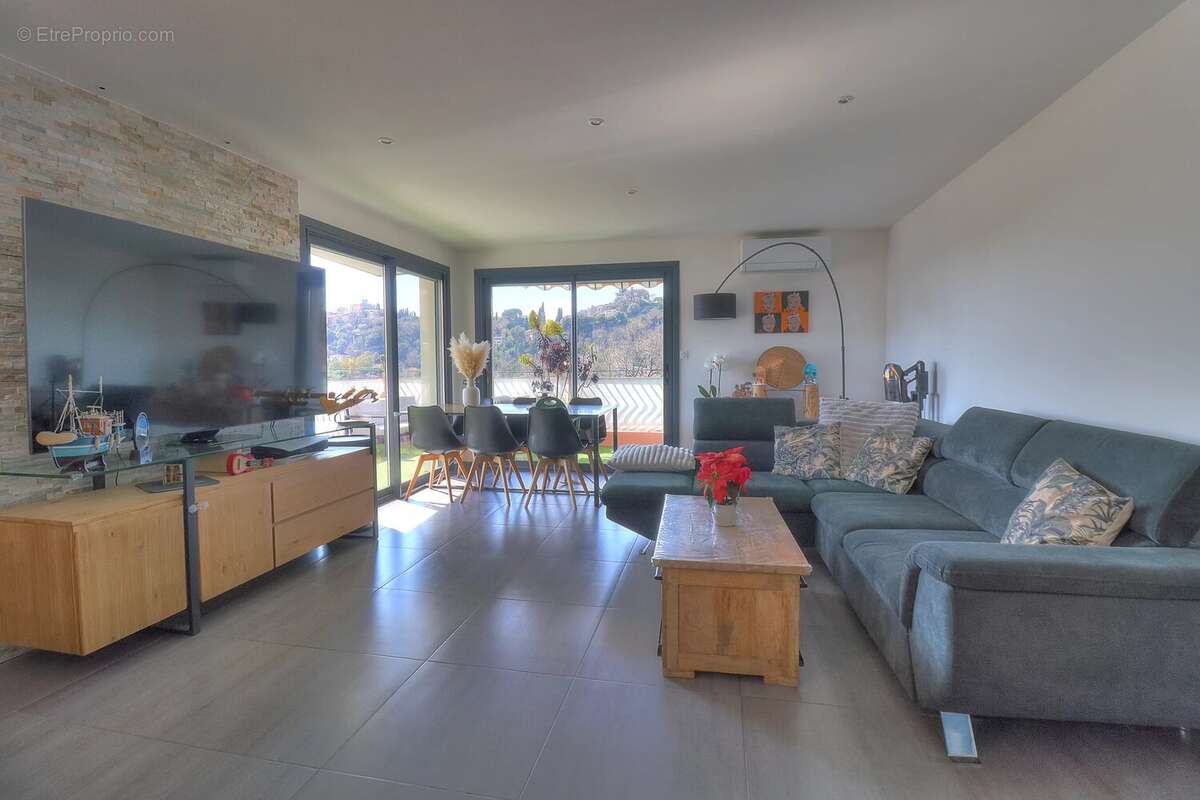 Appartement à CAGNES-SUR-MER