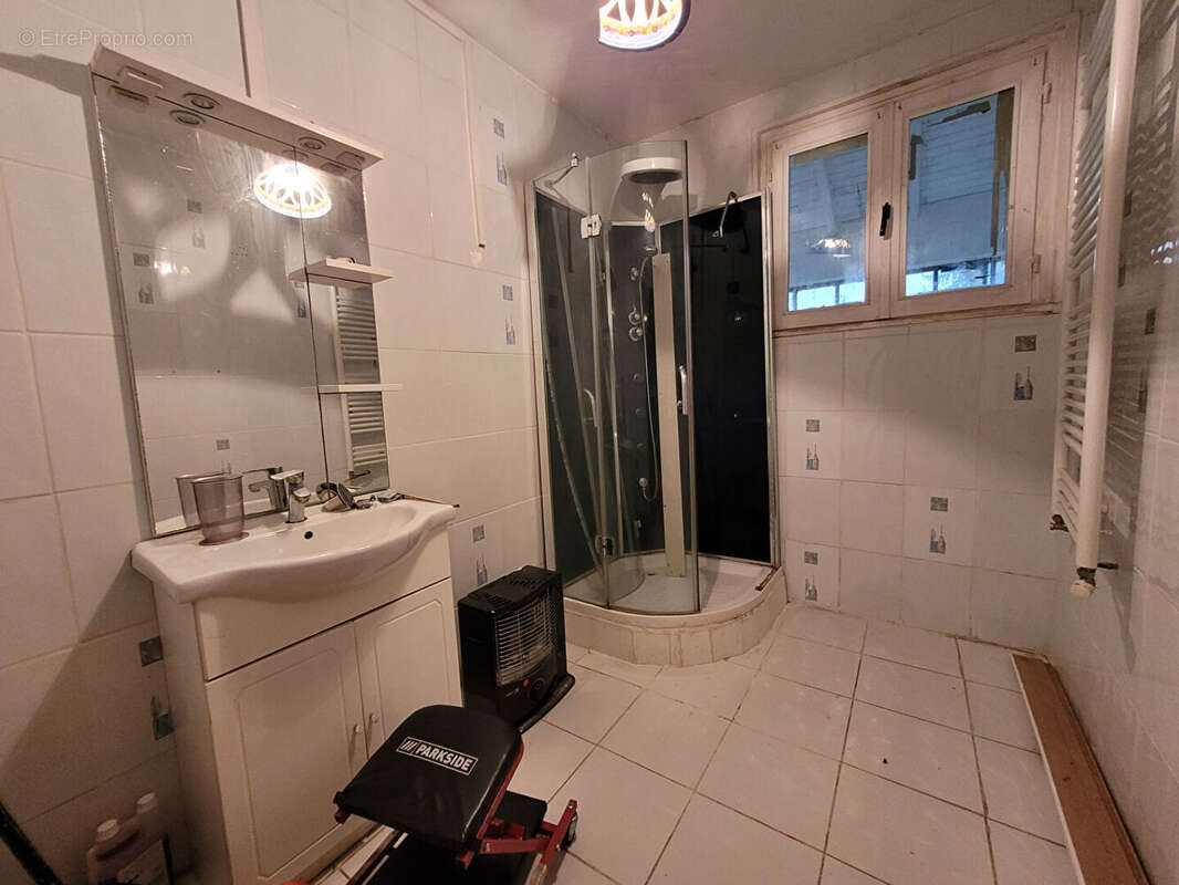 Maison à SALIGNY-SUR-ROUDON