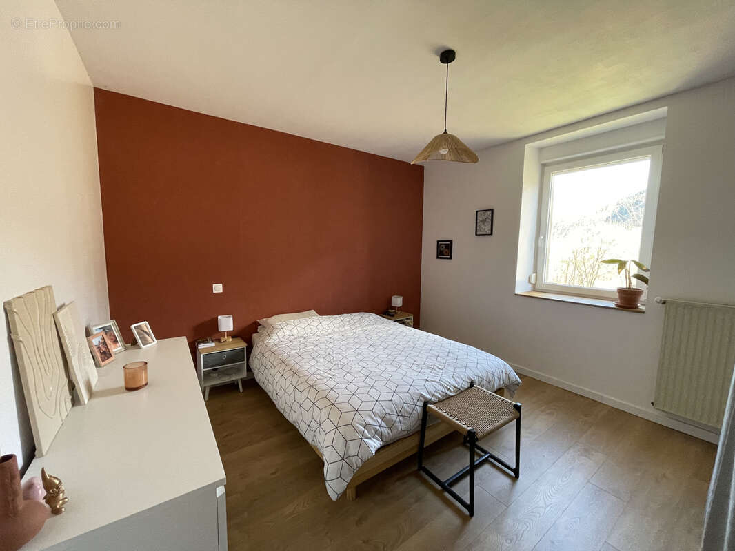 Maison à PLANCHER-BAS