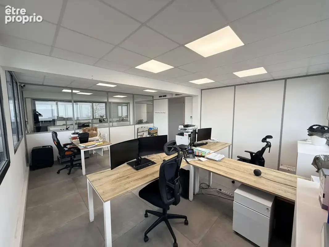 Bureaux 96 m2 à Fréjus - photo 8