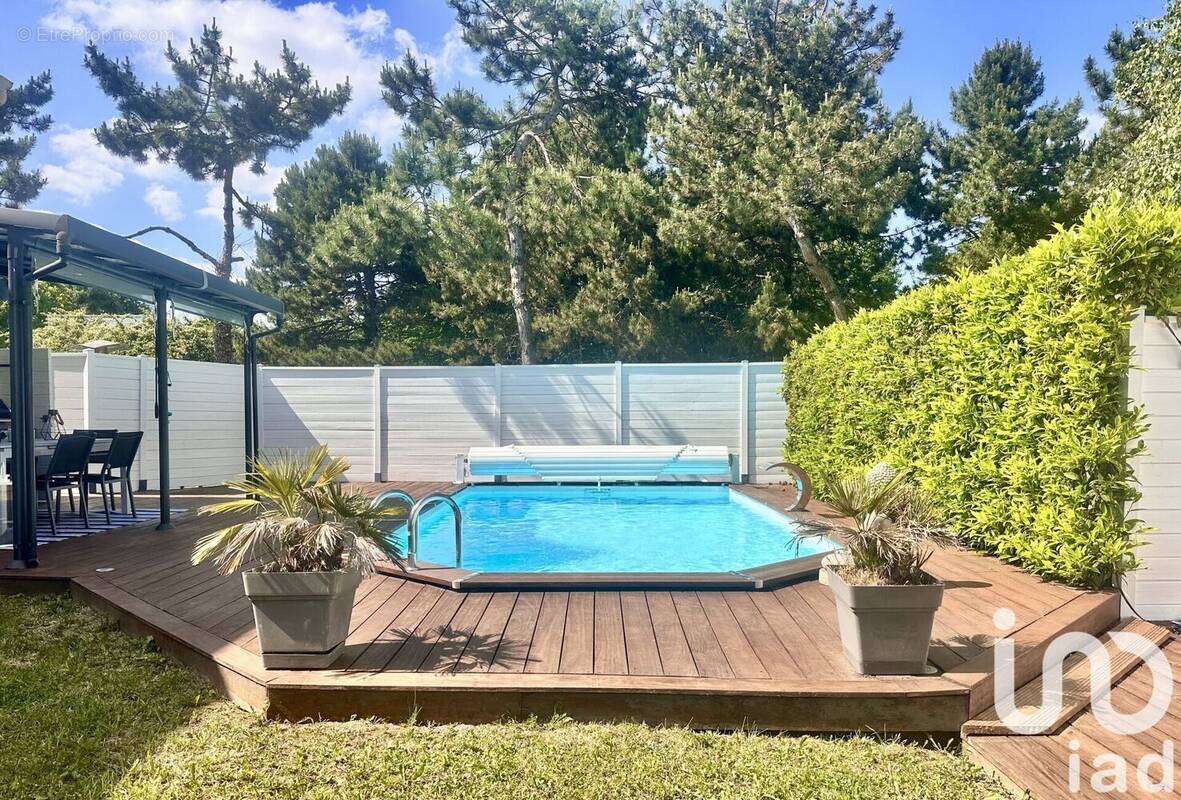 Photo 1 - Maison à THIAIS