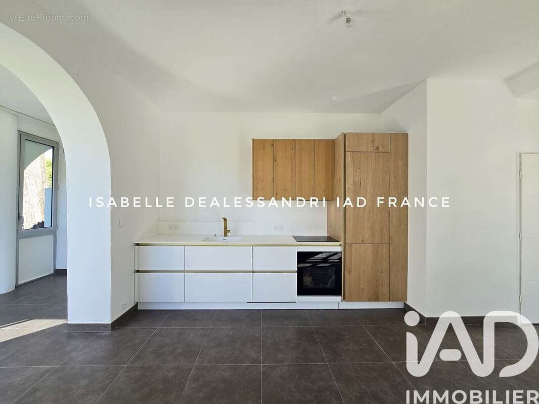 Photo 3 - Appartement à SAINT-CYR-SUR-MER