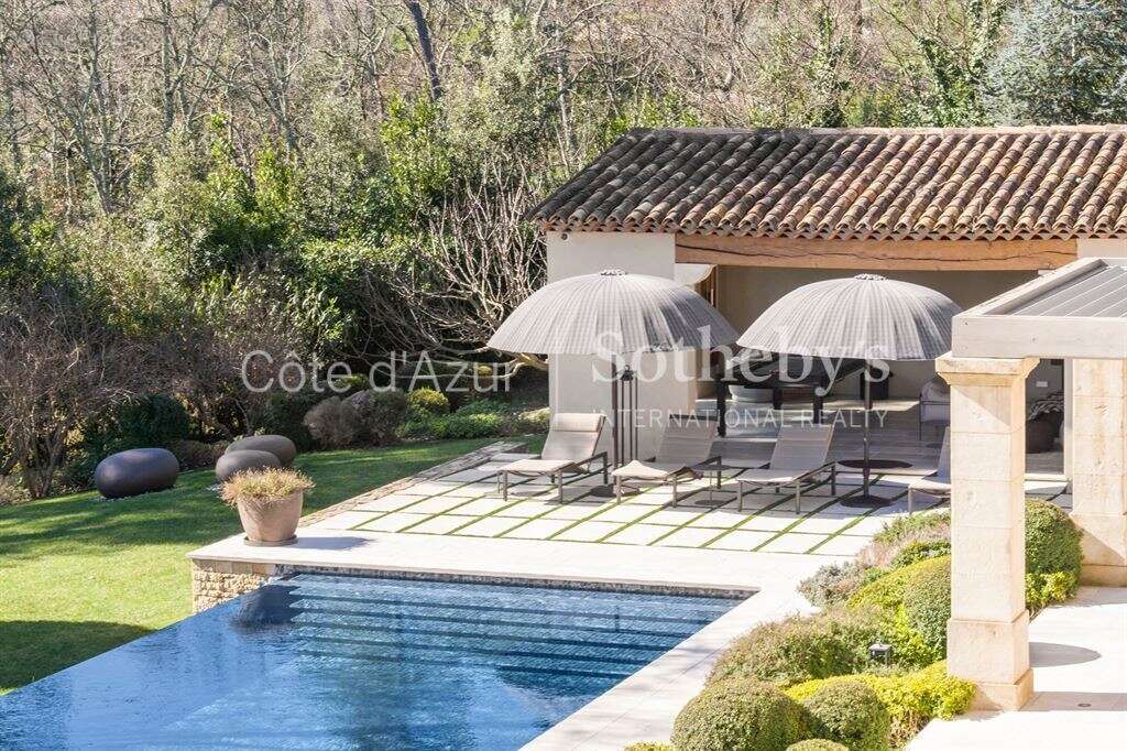 Maison à TOURRETTES