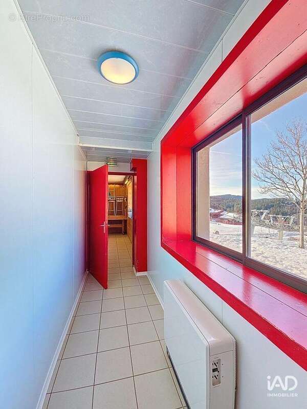 Photo 8 - Commerce à PREMANON