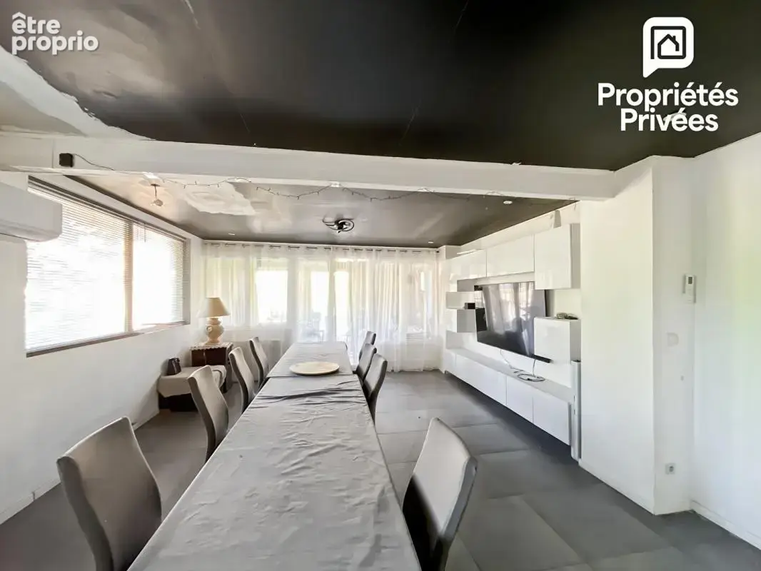 Maison en pierre - 287m2 - 5 chambres - - photo 4