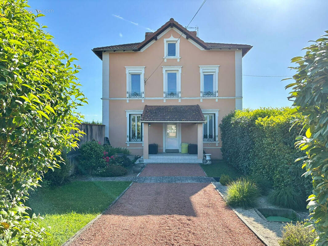 Maison à SAINT-JODARD