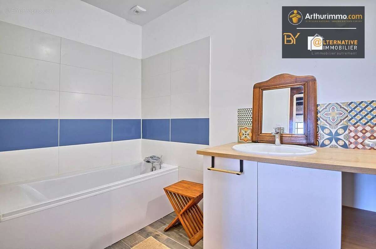 Maison à ARGENTRE-DU-PLESSIS