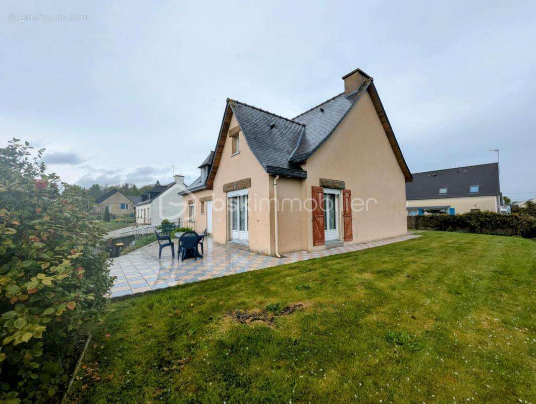 Maison à PLEINE-FOUGERES