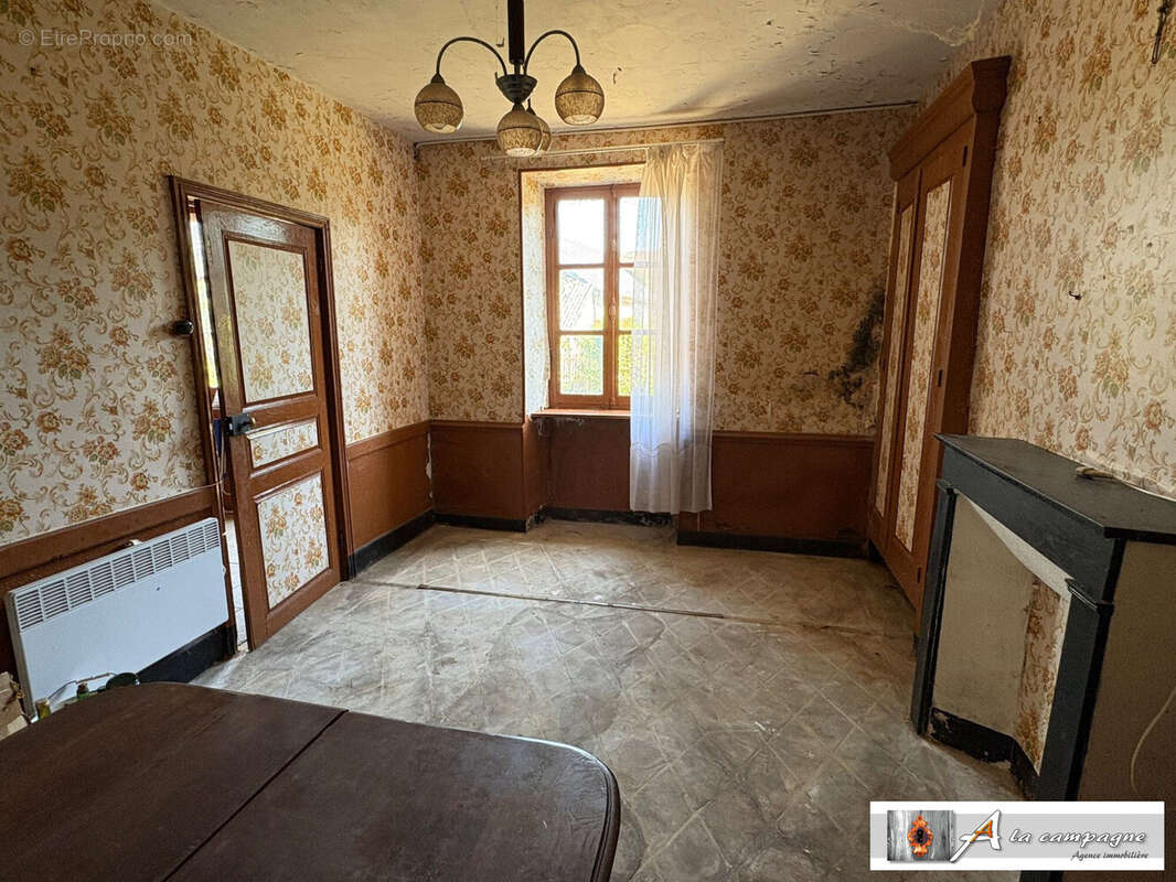 Maison à SAINT-MAURICE-PRES-PIONSAT