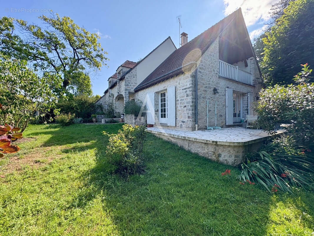 Maison à GIF-SUR-YVETTE