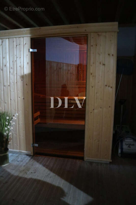 Terrain à MONTEREAU-FAULT-YONNE