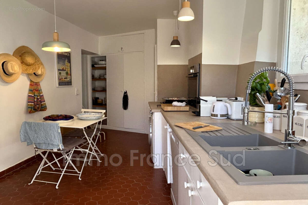 Maison à LA GARDE-FREINET