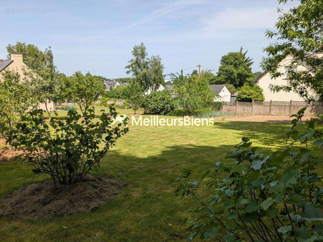 Maison familiale au cœur de La Gacilly avec grand terrain constructible - photo 16