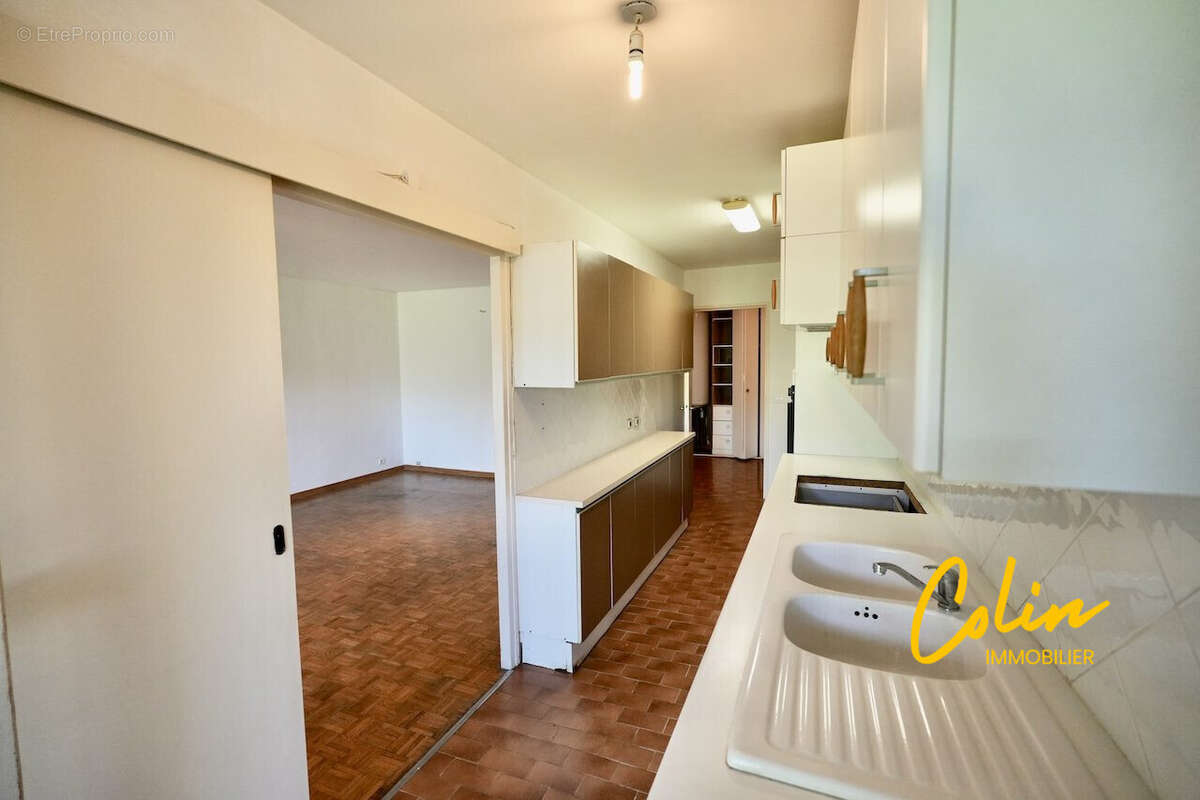 Appartement 82 m² à Marseille-12e  - photo 5
