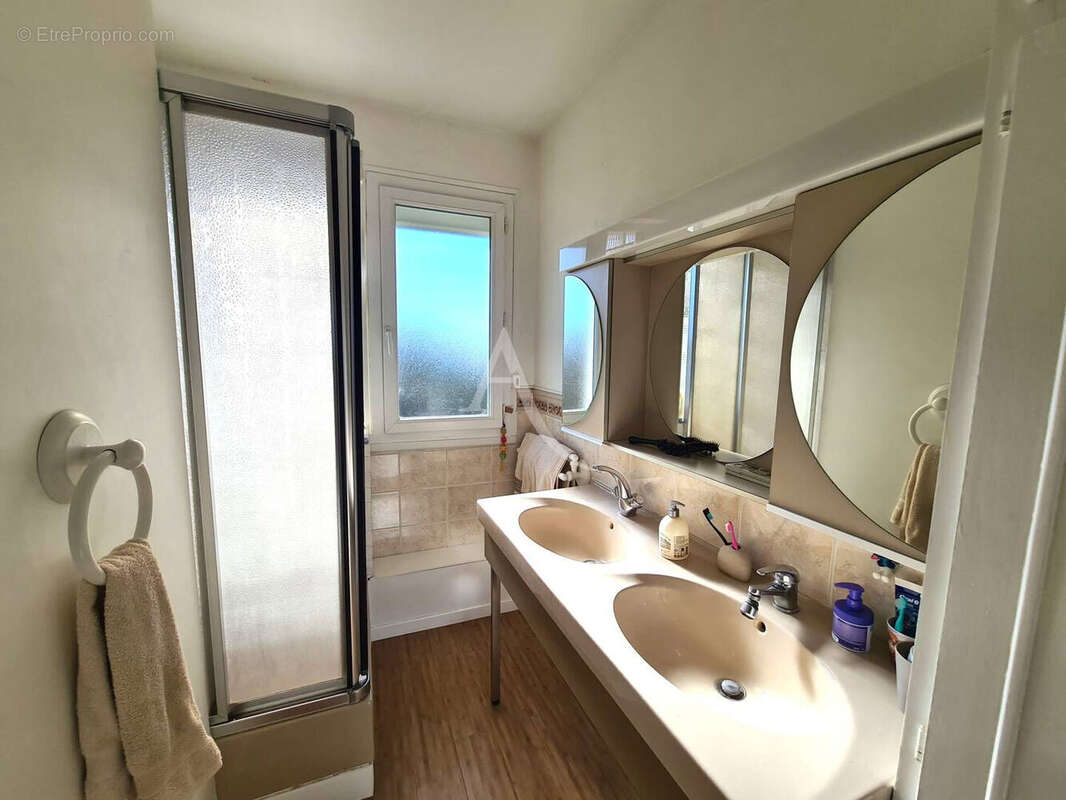 Maison à OZOIR-LA-FERRIERE