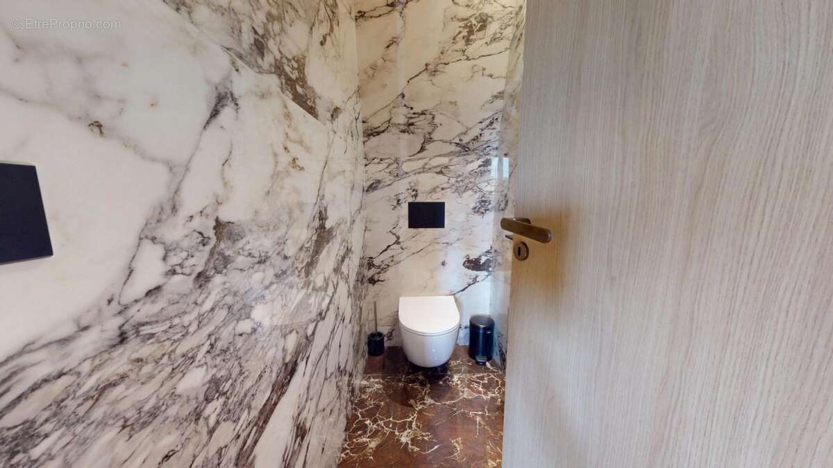 Maison à SAINT-MAUR-DES-FOSSES