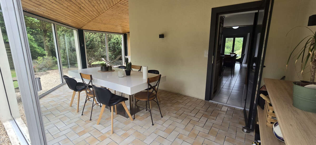 Maison à SAINT-AVAUGOURD-DES-LANDES