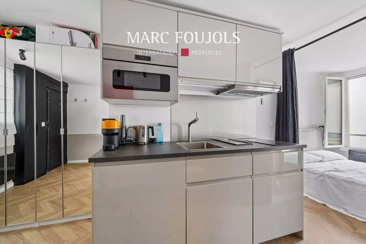 Appartement à PARIS-6E