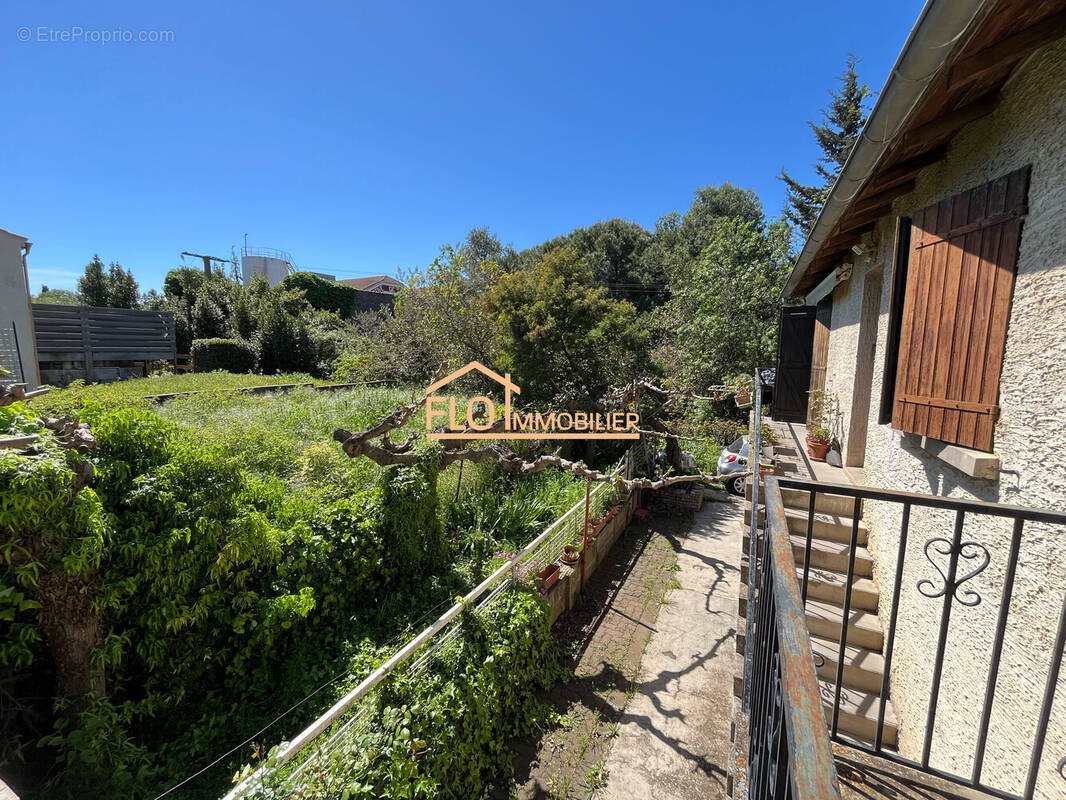 Maison à SAINT-THIBERY