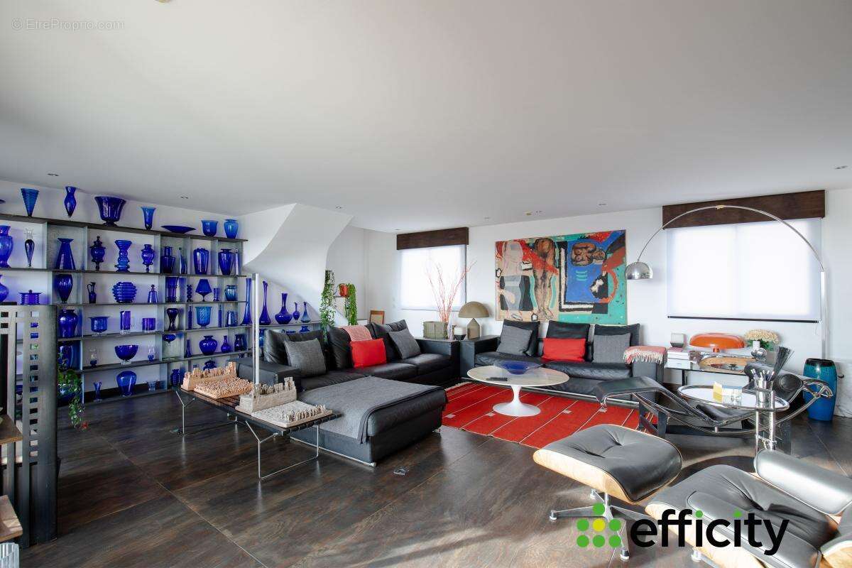Maison 360 m² à Suresnes  - photo 4