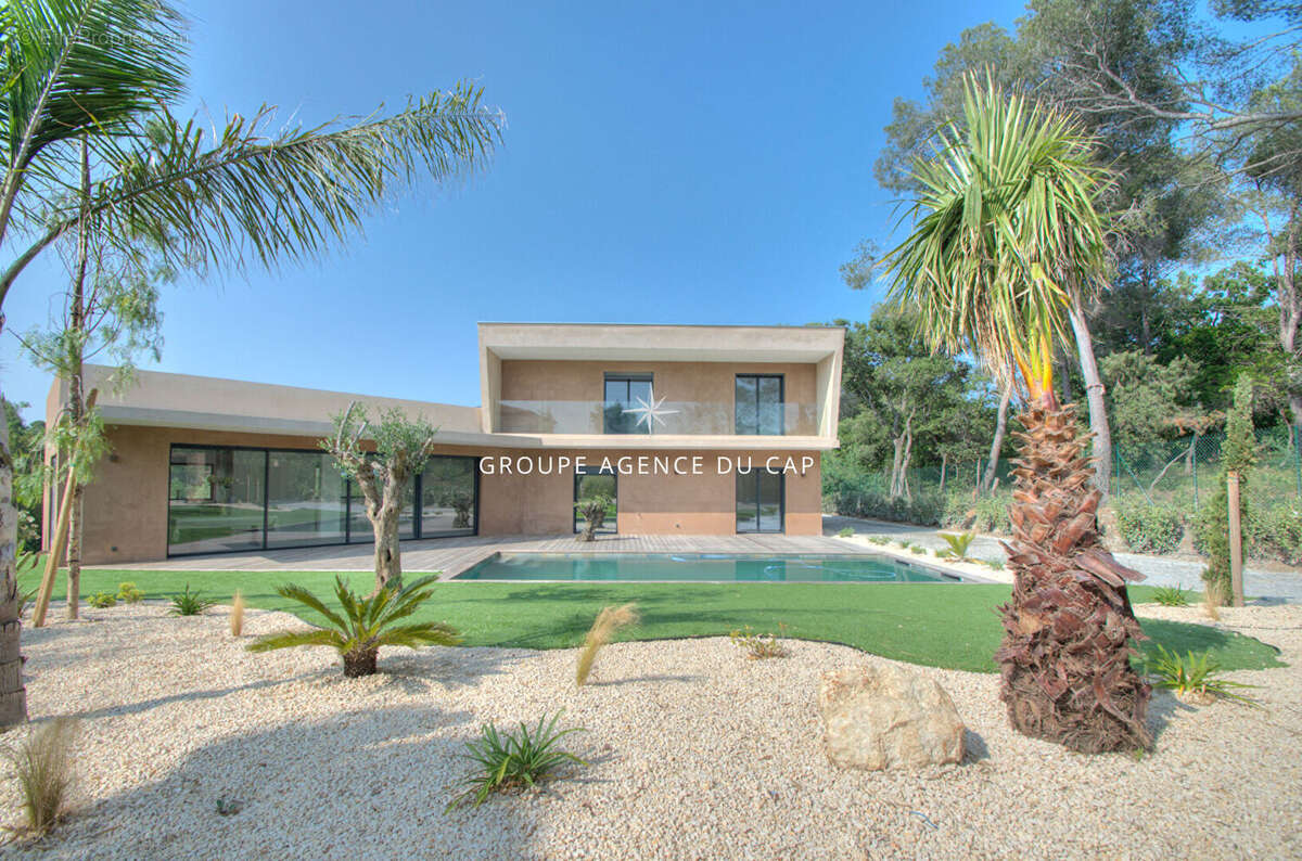 Maison à SAINT-RAPHAEL