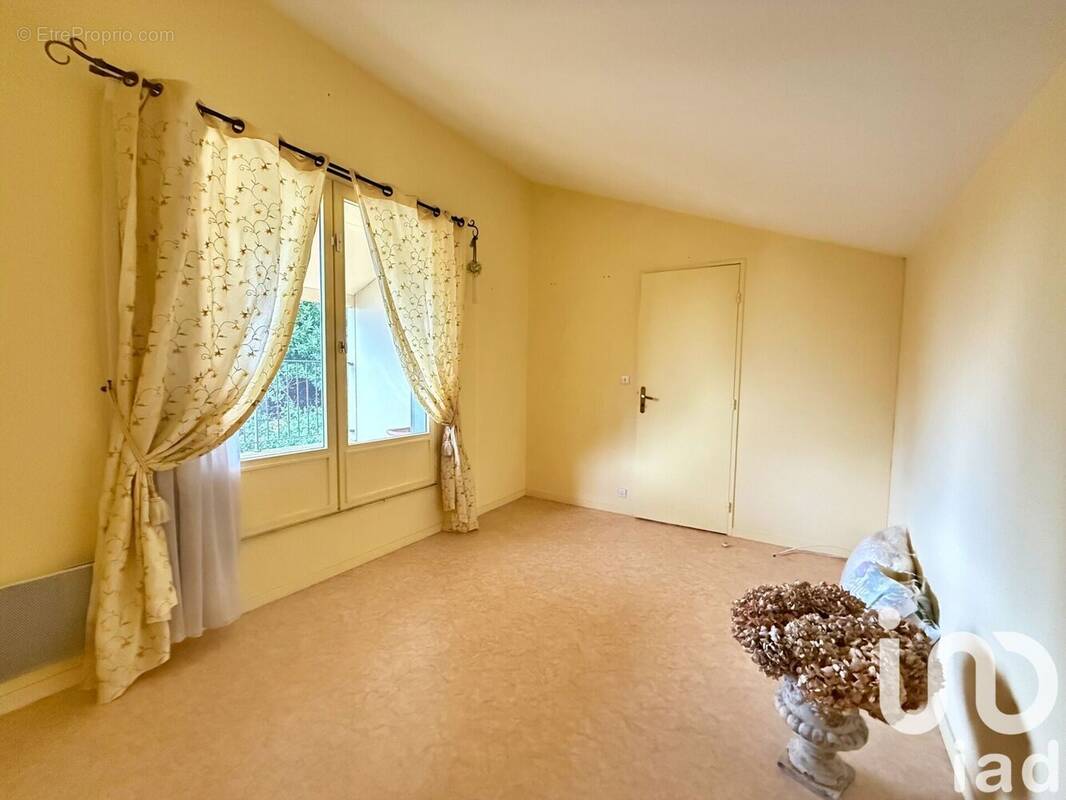 Photo 1 - Maison à MOISSY-CRAMAYEL