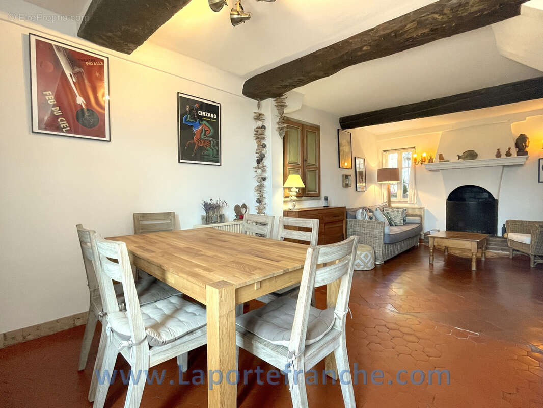 Maison à CAGNES-SUR-MER