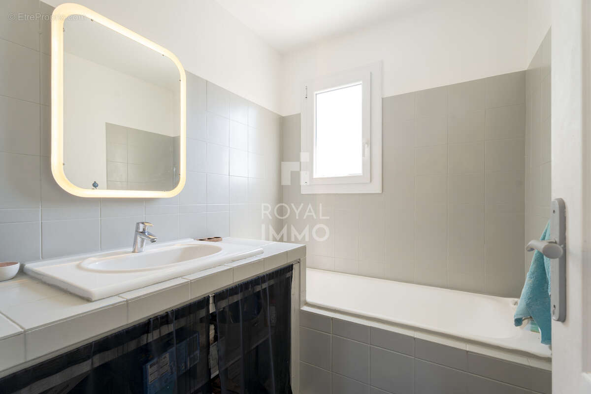 Maison T5 - 110m2 - piscine - photo 14