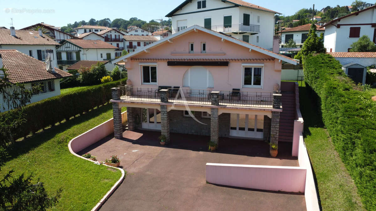 Maison à CIBOURE