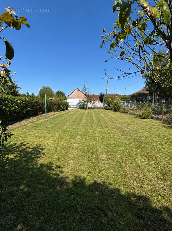 Hasnon   Maison semi-individuelle 95 m2 à rénover avec garage et jardin - photo 13