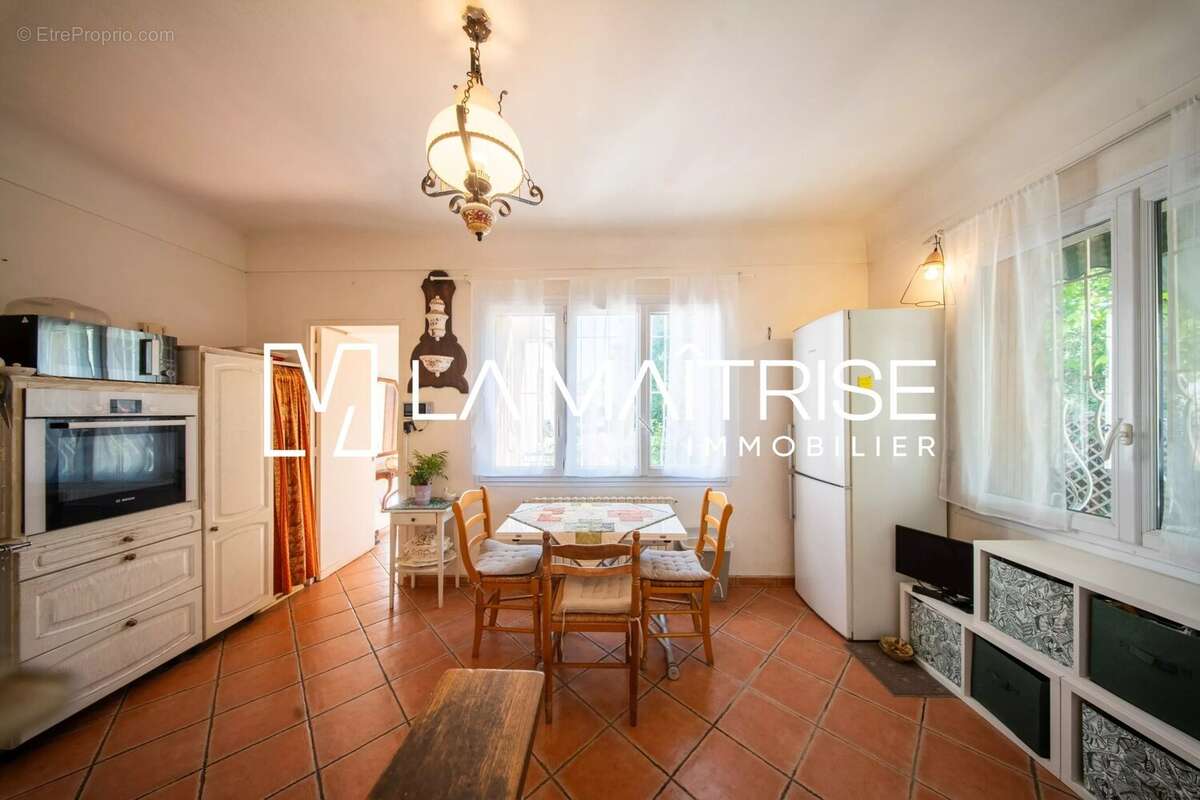 Maison à MARSEILLE-9E