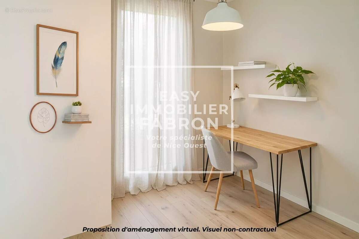 Appartement à CARROS