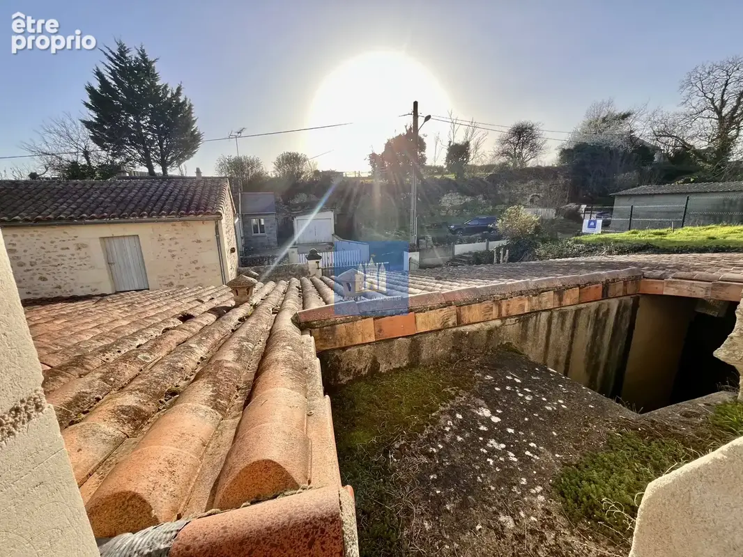 MONTREUIL-BELLAY (49) Maison de village avec vue sur Montreuil Bellay (1 à 2 CH) - photo 12