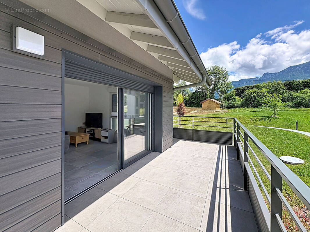 Appartement à AMANCY