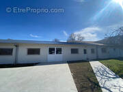 Commerce à LATRESNE