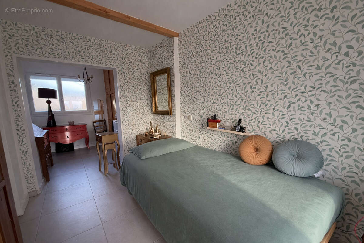 Maison à RENAISON