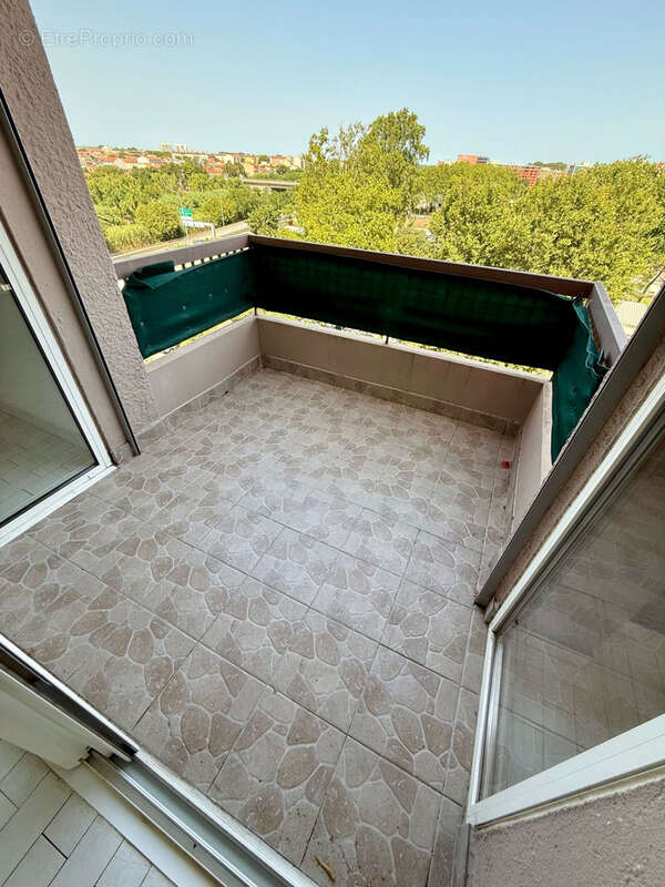 Appartement 2 pièces 7ème et dernier étage - Parking et cave privés - photo 9