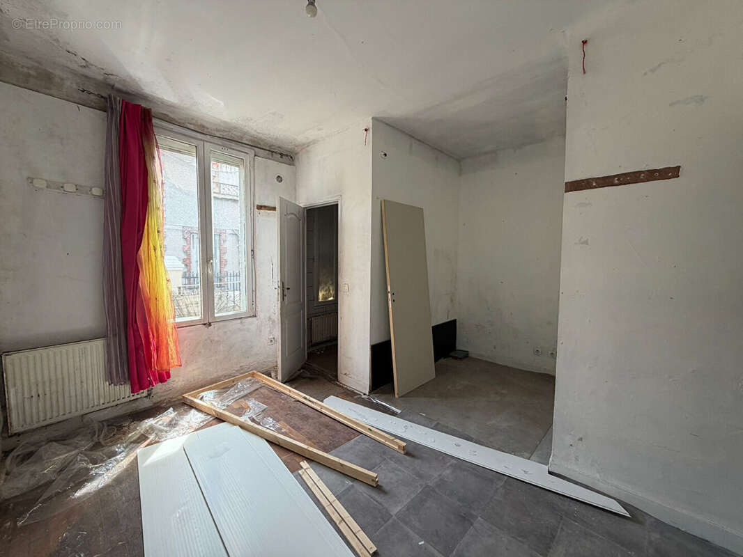 Appartement à AUBERVILLIERS