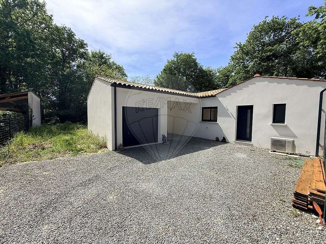 Maison à BREUILLET