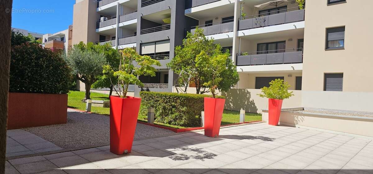 SAINT JEAN DE VEDAS (34) F3 avec grande terrasse et parking en sous-sol - photo 16