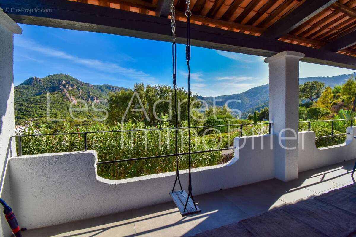 Maison à LES ADRETS-DE-L&#039;ESTEREL