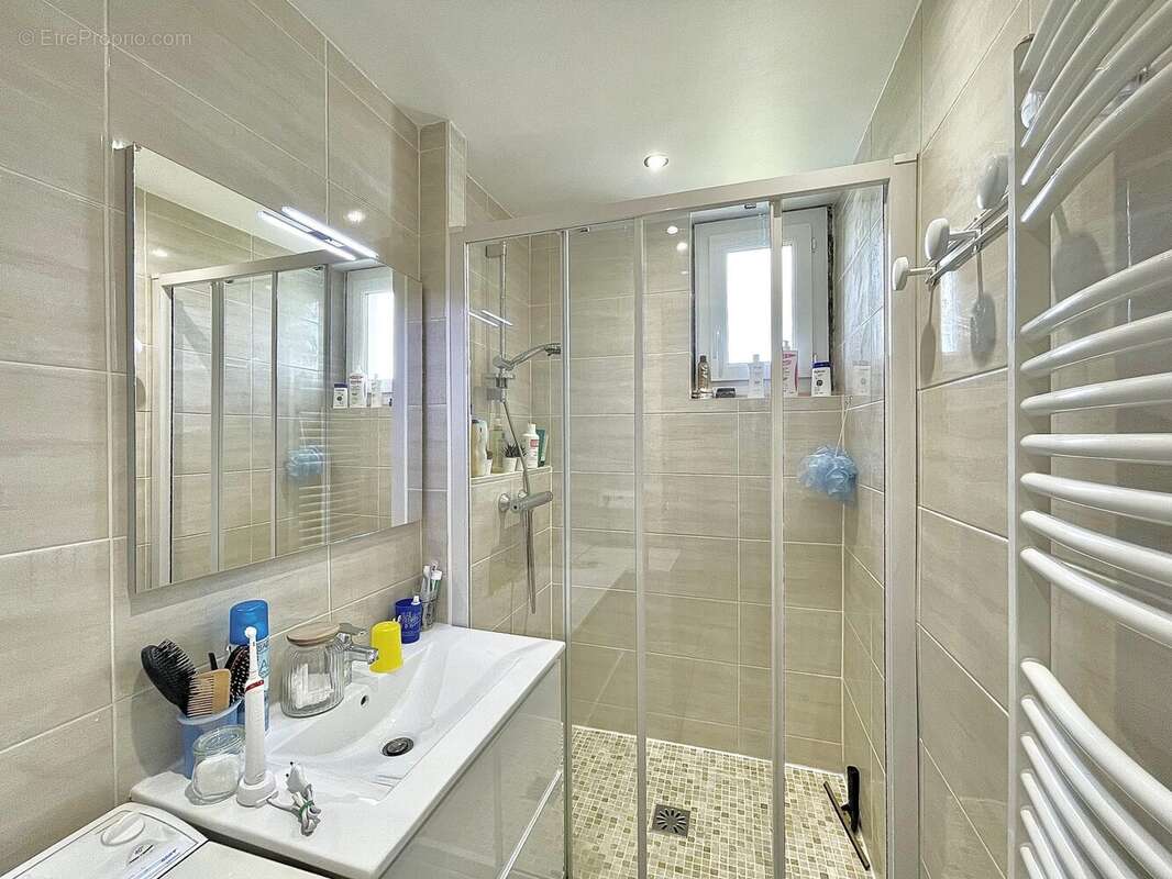 Appartement à PONT-DE-CHERUY