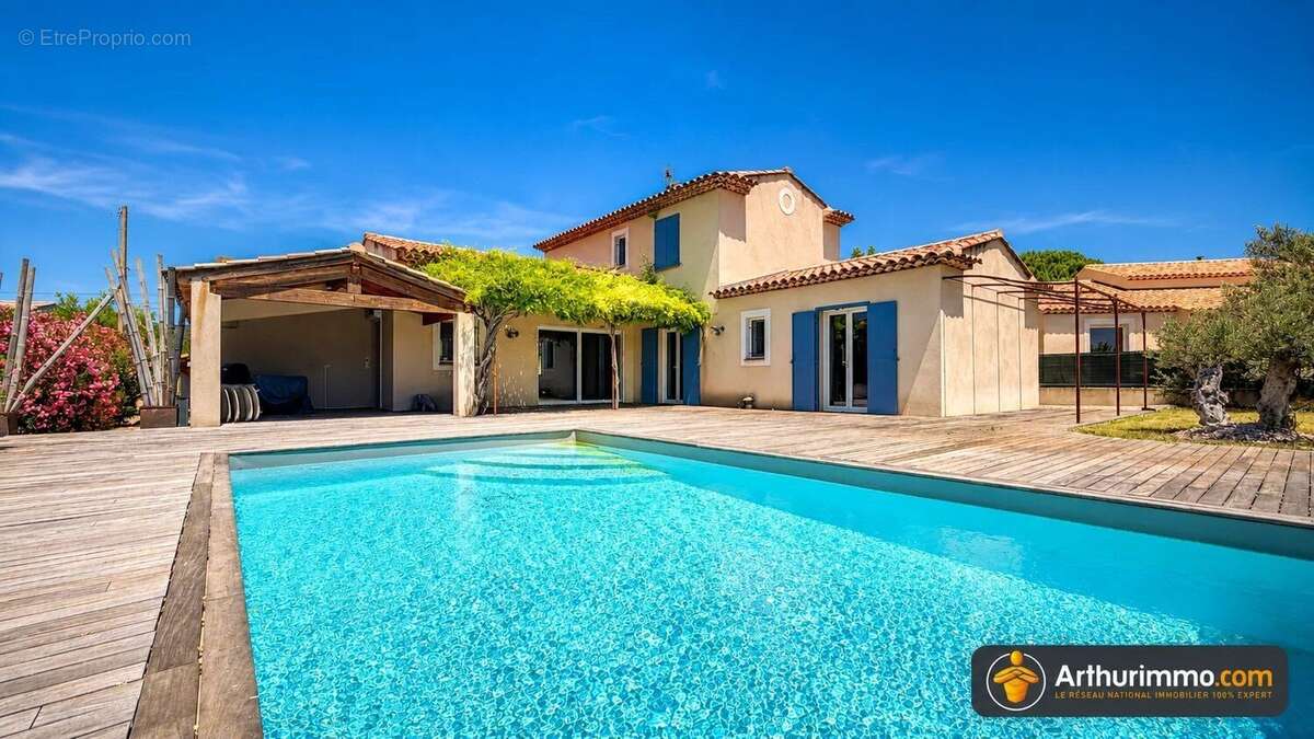 Maison à POURRIERES